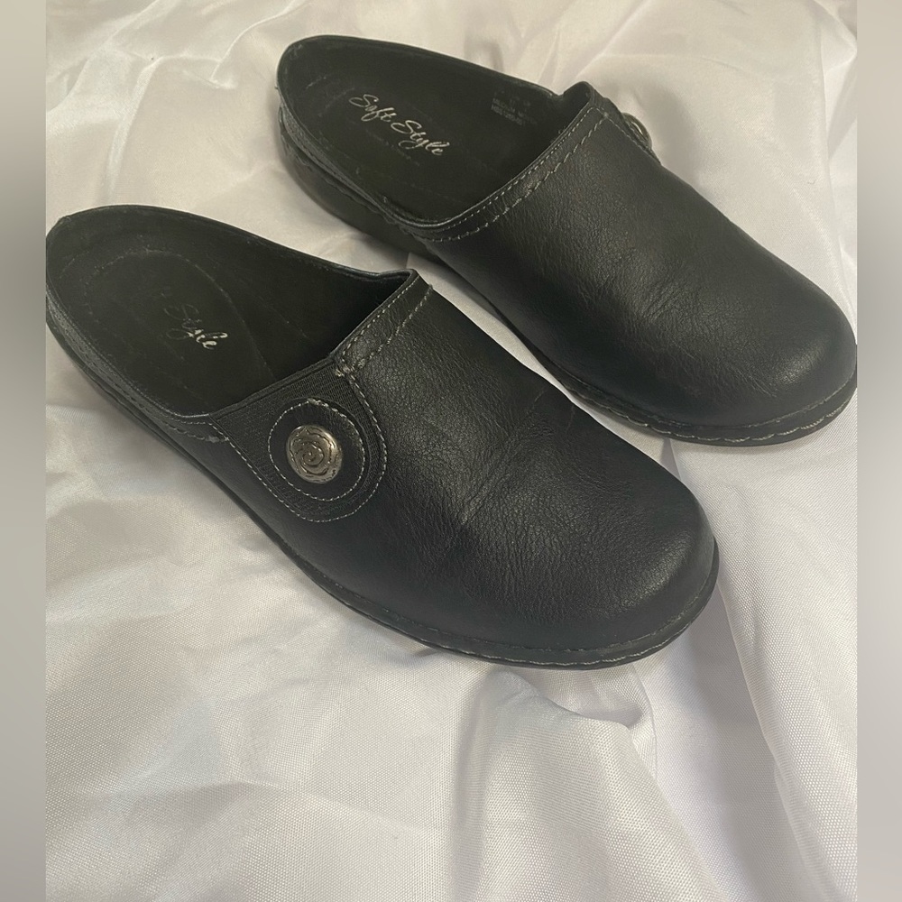 Soft Style Mules
